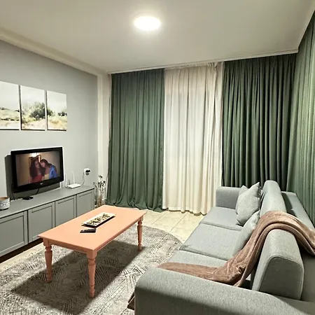 Pazari I Ri: Central Cozy Stay Tirana Exterior photo