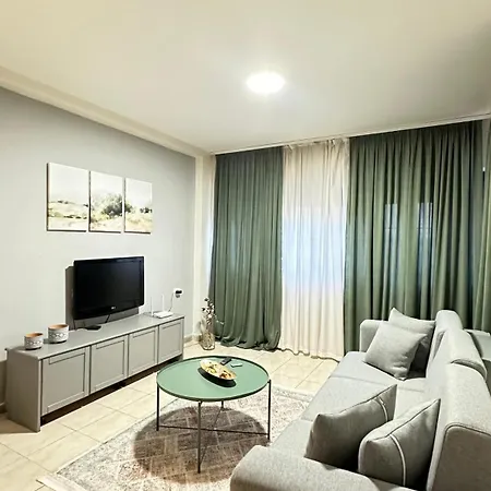 Pazari I Ri: Central Cozy Stay Tirana Exterior photo