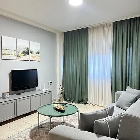 Pazari I Ri: Central Cozy Stay Tirana Exterior photo